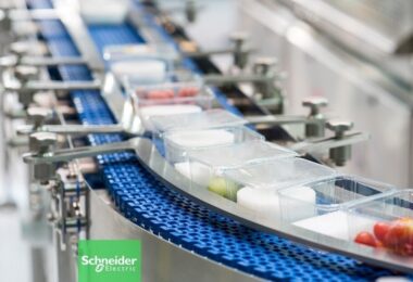 Schneider Electric: Οι κατασκευαστές του κλάδου CPG βλέπουν το Industrial AI ως κρίσιμο μοχλό ανταγωνιστικότητας έως το 2030