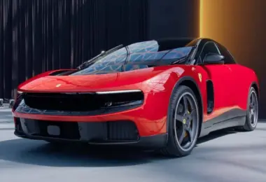 Η Ferrari αποκαλύπτει το Luce, το πρώτο της αμιγώς ηλεκτρικό μοντέλο με ισχύ 1.050 ίππων