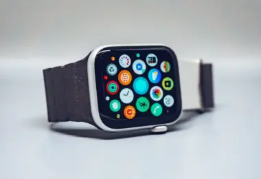 Η Apple εξηγεί γιατί το watchOS 27 «κόβει» τόσα μοντέλα Apple Watch