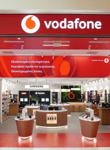Vodafone: Επένδυση άνω των €15 εκατ. για τον μετασχηματισμό των καταστημάτων της σε ολοκληρωμένους προορισμούς τεχνολογίας