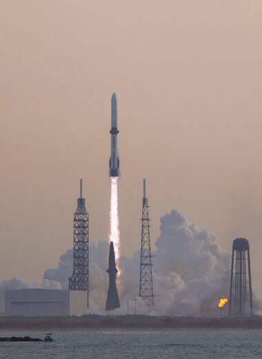 SpaceX: Σε τροχιά ο πρώτος εμπορικός δορυφόρος με πυρηνική ενέργεια