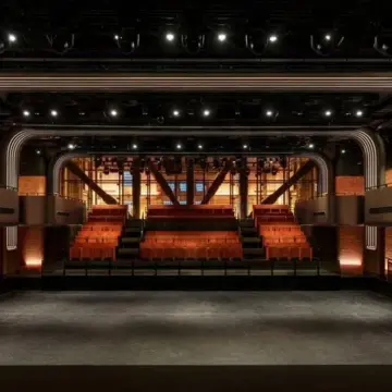 Το Apple Music Hall Spatial Audio Venue εγκαινιάζεται στον ηλεκτρικό σταθμό Battersea