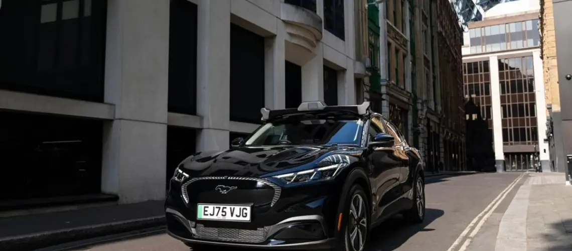 Η Uber ξεκινά τις πρώτες αυτόνομες διαδρομές Robotaxi στο Λονδίνο με τεχνολογία Wayve
