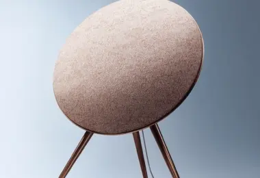 Η BANG & OLUFSEN ΠΑΡΟΥΣΙΑΖΕΙ ΤΟ BEOSOUND A9 ΣΕ ΧΡΩΜΑ SIENNA BROWN ΜΕ ΤΟ ΝΕΟ, ΕΙΔΙΚΑ ΣΧΕΔΙΑΣΜΕΝΟ ΥΦΑΣΜΑ WOOLSCAPE ΤΗΣ KVADRAT