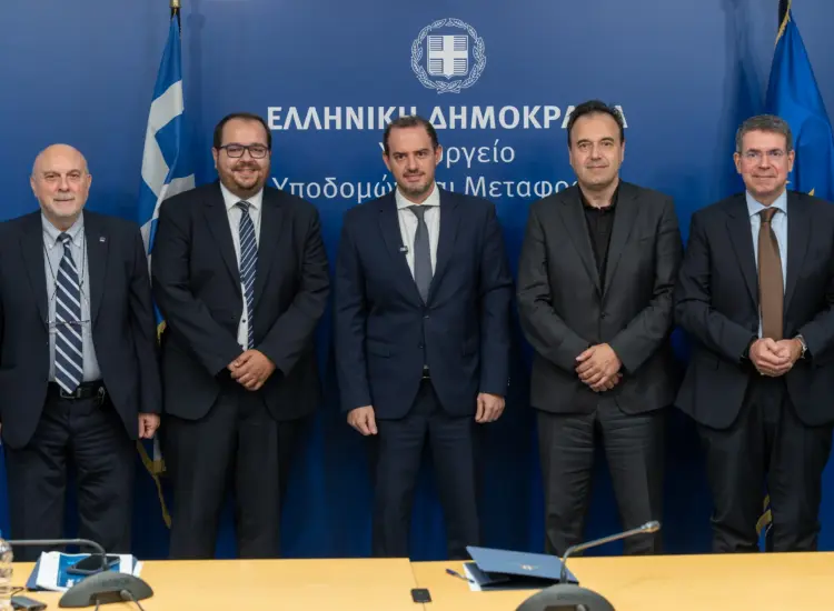 Νέα προγραμματική σύμβαση για τον ψηφιακό μετασχηματισμό των Μεταφορών – Πιο απλές διαδικασίες για οδηγούς και οχήματα, περισσότερη διαφάνεια στις εξετάσεις οδήγησης