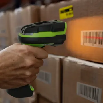 brand-photography-lifestyle-handheld-barcode-scanner-box-label-4x3-3600x2700-1